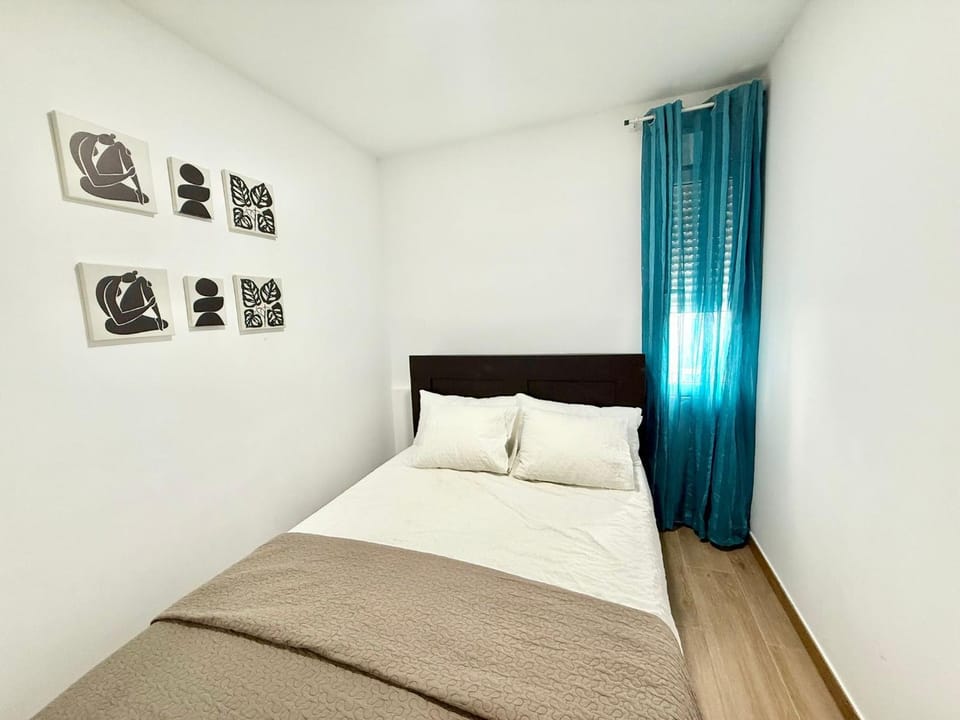 Metro Avenida de America 04 AMCH Hospedaje Apartment in Madrid