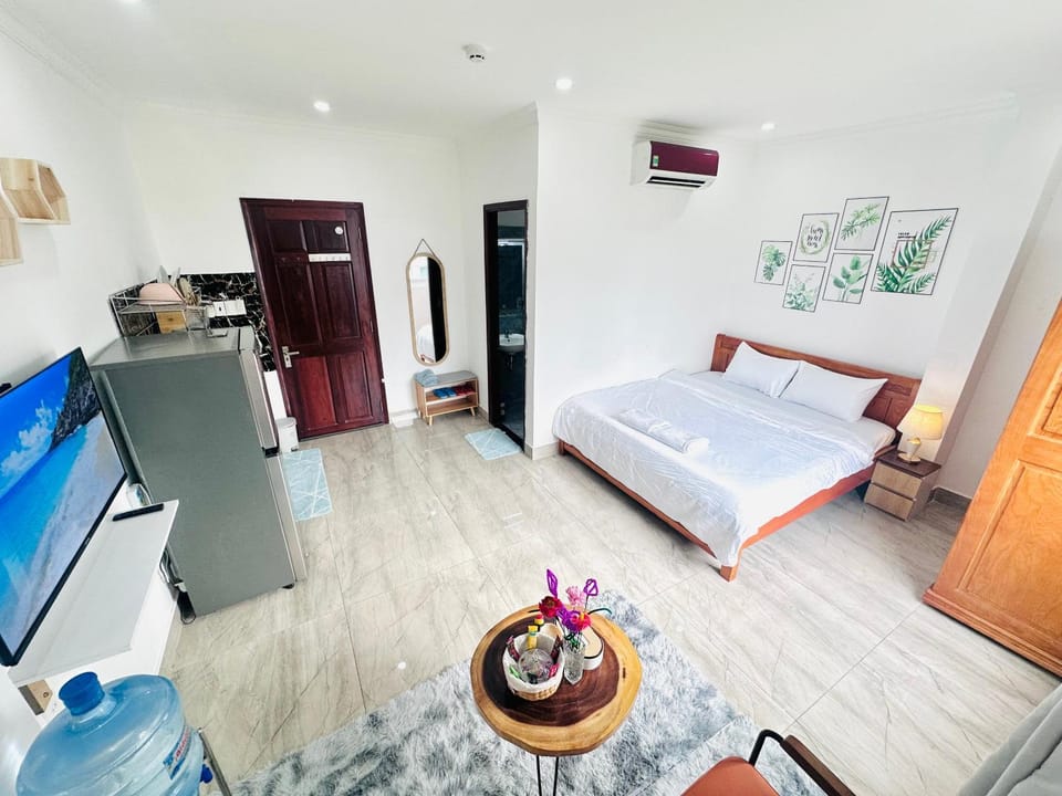 I Riverside 301B I Spacious Studio w Window & Kitchen Apartment in Ho Chi Minh City