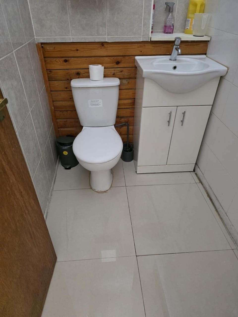 SE23 Rooms & Beds Apartment in London Borough of Southwark