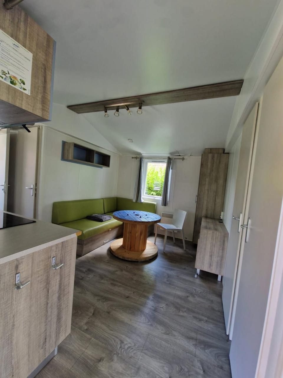 Le Bungalow Luxury tent in Bourgogne-Franche-Comté