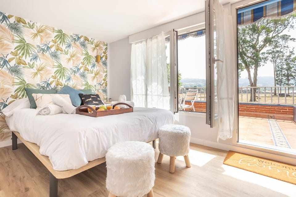 Bed, Balcony/Terrace, Photo of the whole room, Bedroom