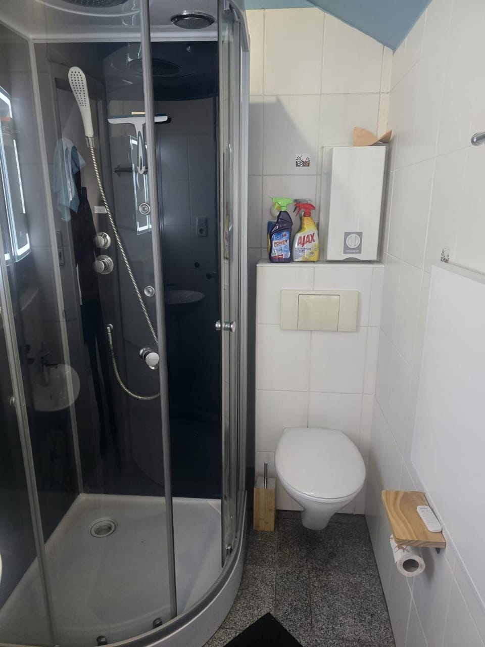 Shower, Toilet, Bathroom