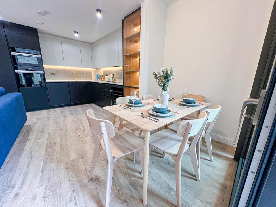 Decorative detail, Seating area, Dining area, heating, storage, kitchen