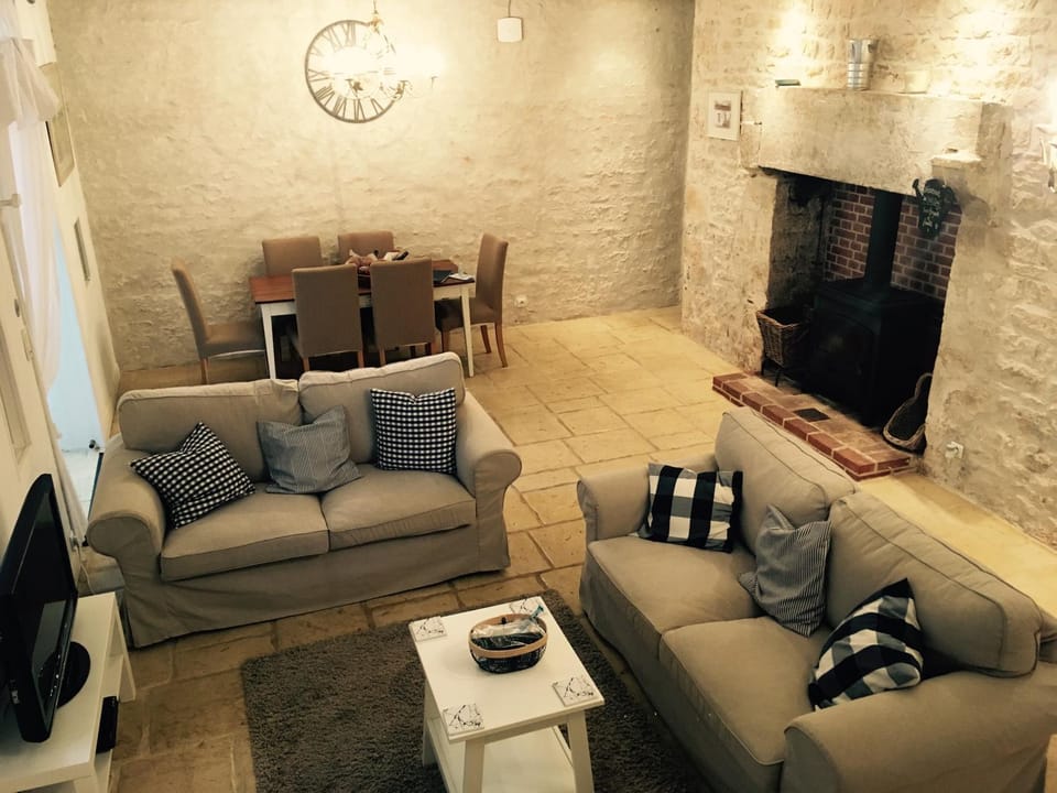 Le Logis de Limalonges House in Nouvelle-Aquitaine