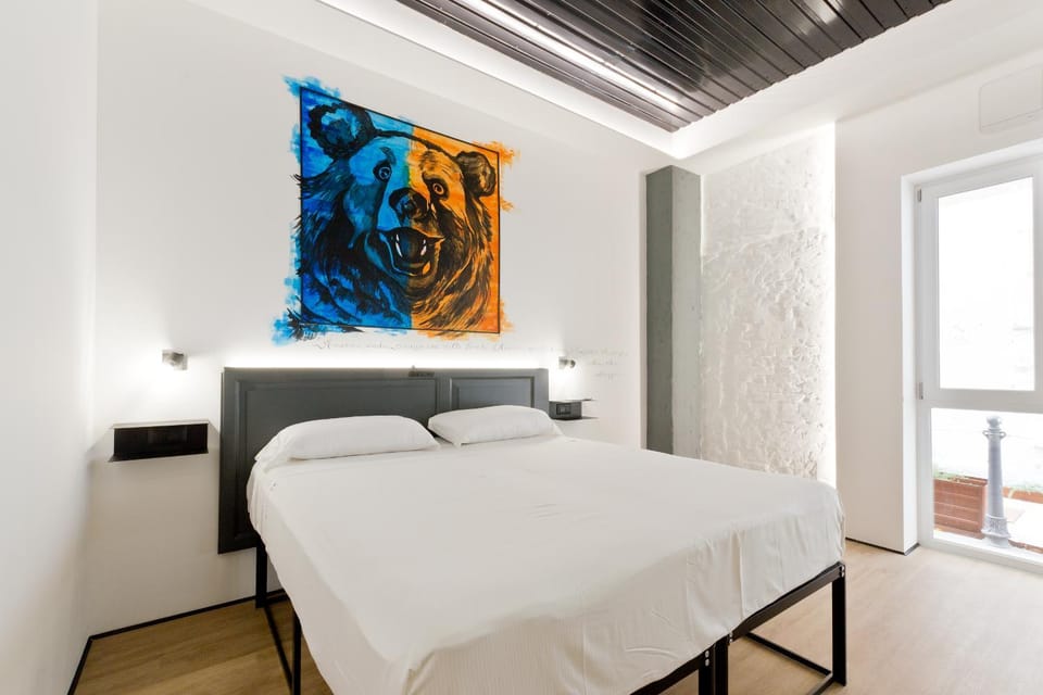 Bed, Photo of the whole room, Bedroom