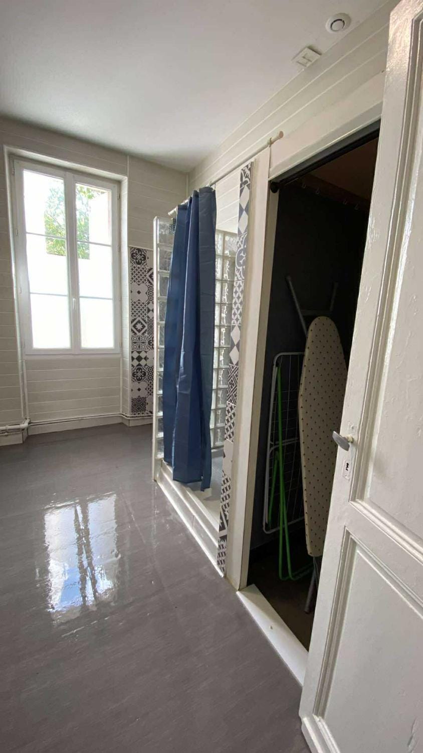Shower, Bathroom, flat iron, washing machine