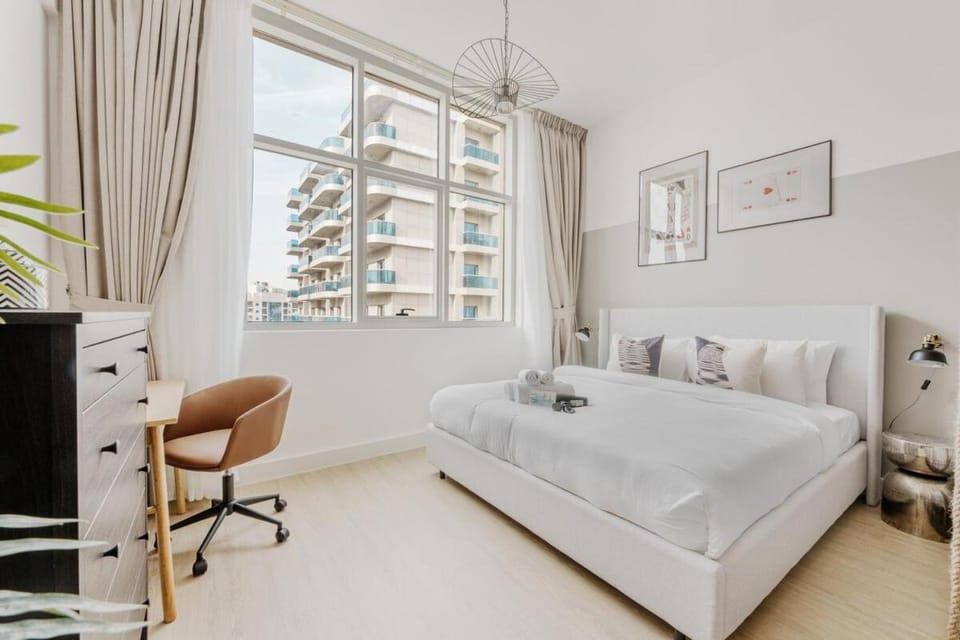 Free housekeeping visits during your stay - StayShort - Peaceful Studio Apartment at Frankfurt Tower in Sports City Apartment in Dubai