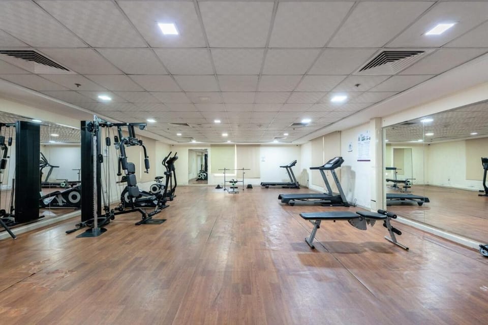 Free housekeeping visits during your stay - StayShort - Peaceful Studio Apartment at Frankfurt Tower in Sports City Apartment in Dubai