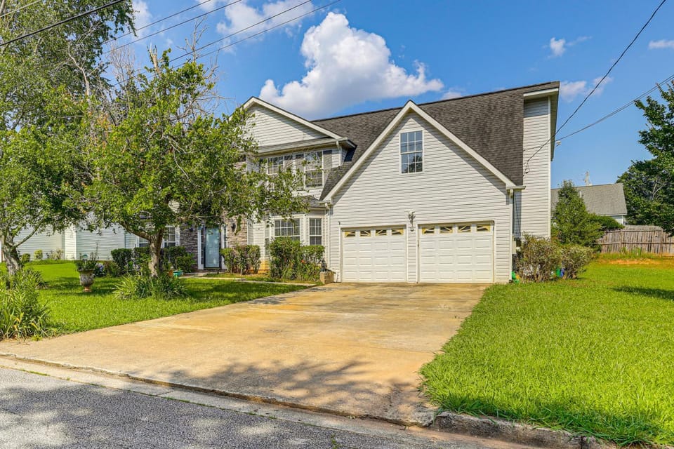 Spacious Home w/ Patio: 8 Mi to Dtwn Decatur House in Georgia