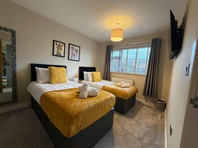 Modern homely well equipped 2BR bungalow next to the racecourse free parking Apartment in Hereford