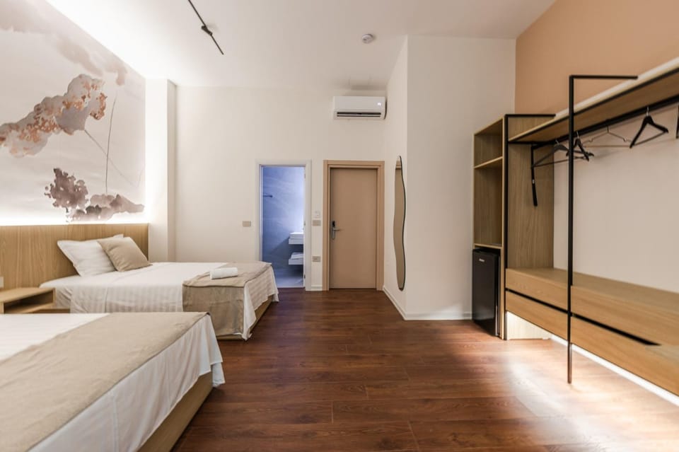 Bed, Photo of the whole room, Bedroom, bunk bed, wardrobe, air conditioner