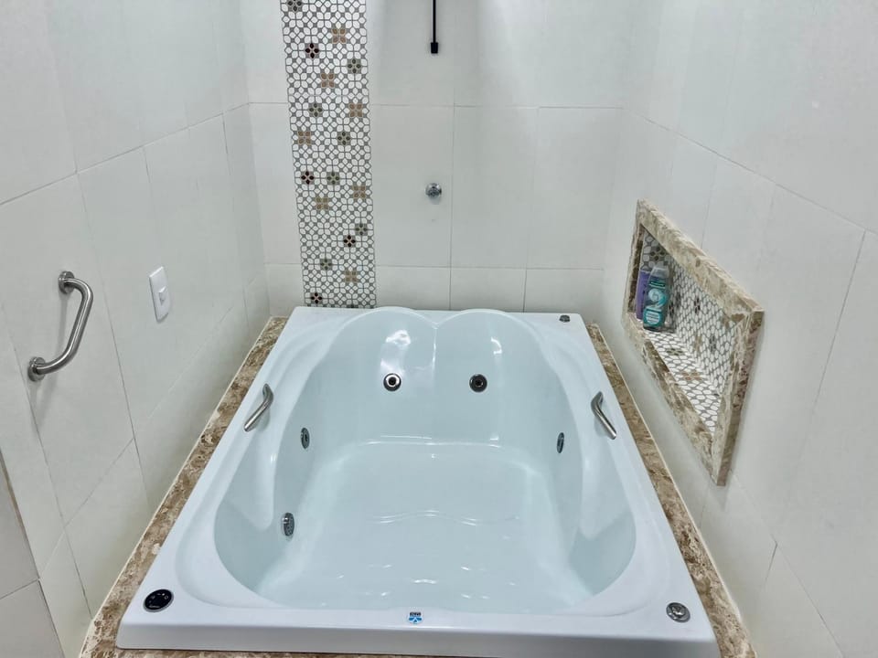 Hot Tub, Hot Tub, Bathroom, Bath