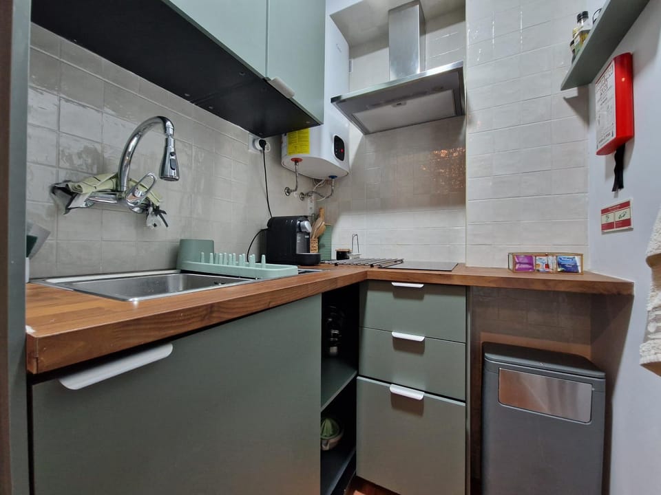 Kitchen or kitchenette, stove