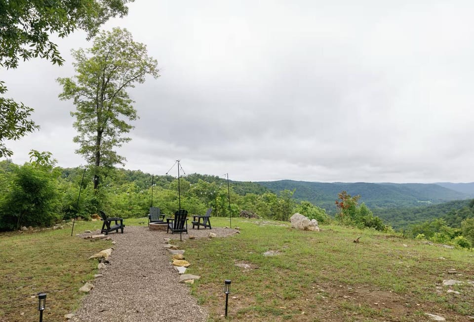 Nearby landmark, Natural landscape, Bird's eye view, View (from property/room), Balcony/Terrace