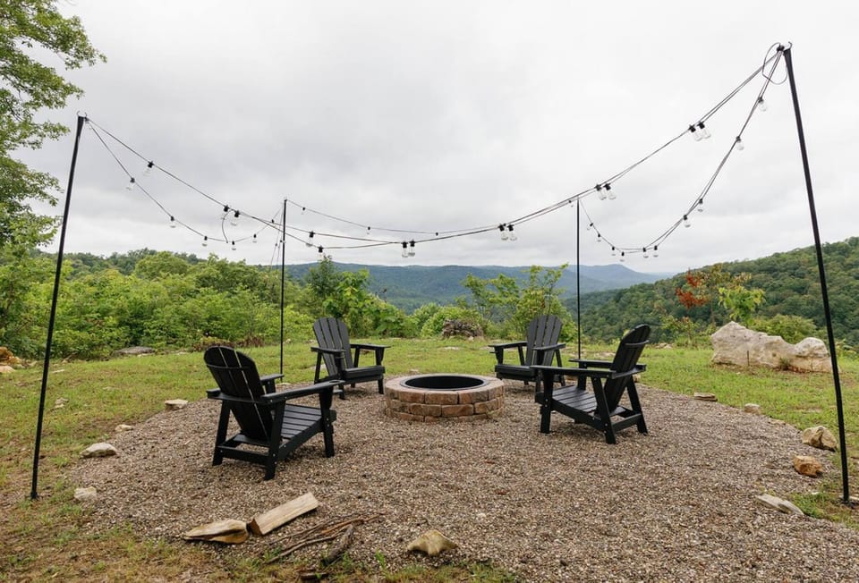 Natural landscape, View (from property/room), Landmark view, Location