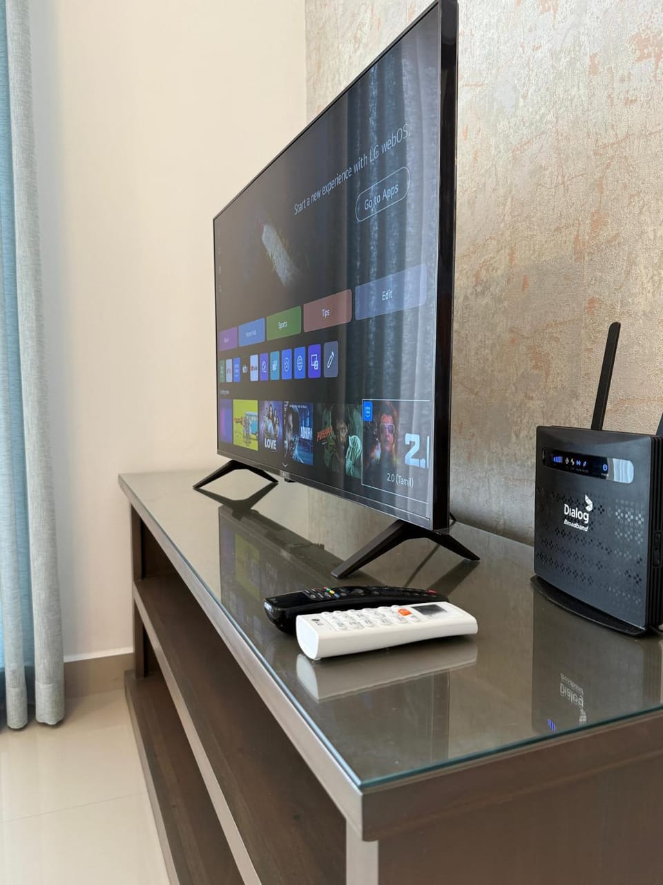 Communal lounge/ TV room, TV and multimedia