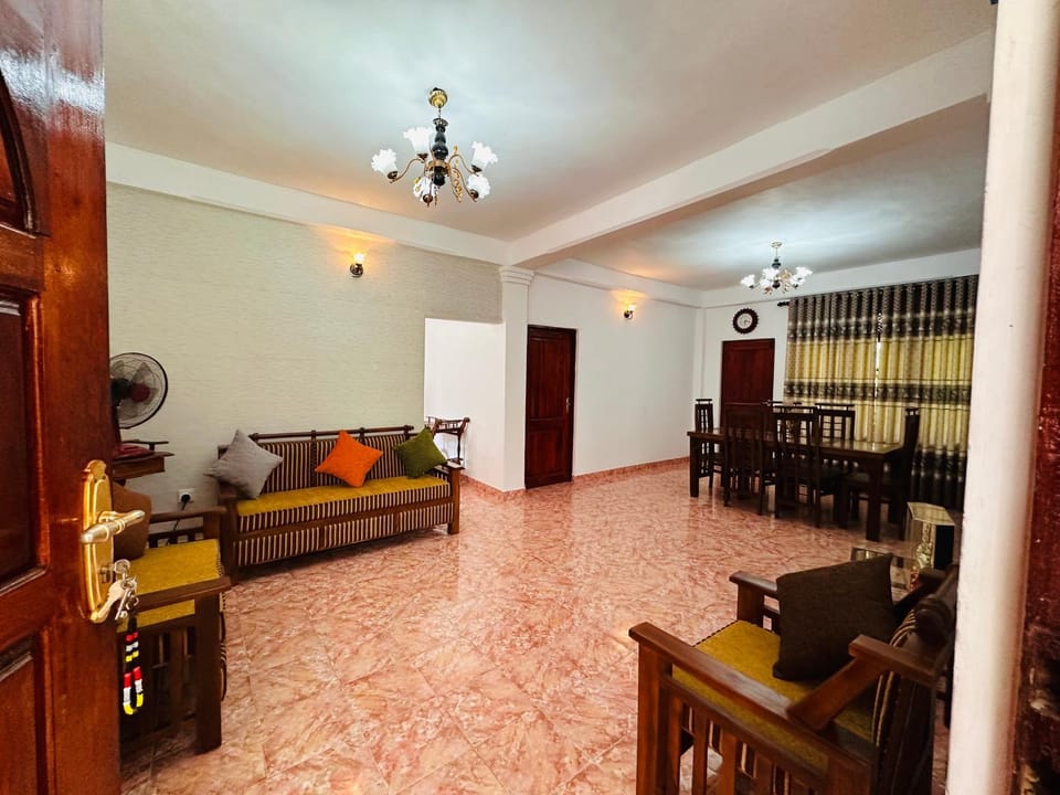 Serenity Valley - Tourist Bungalow Bed and Breakfast in Kandy