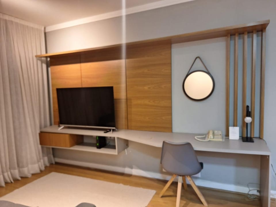Apto reformado, itaim bibi, garagem,86 Apartment in Sao Paulo City