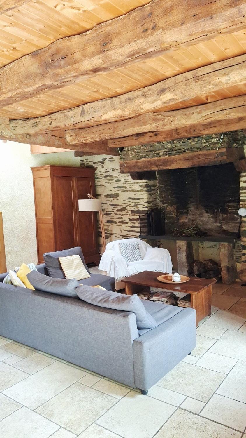 Charmante longère forestière proche Lac de Guerlédan House in Brittany