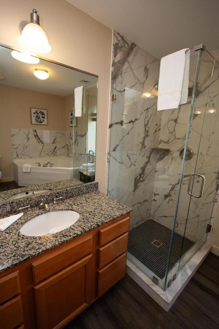 Bathroom, Bath