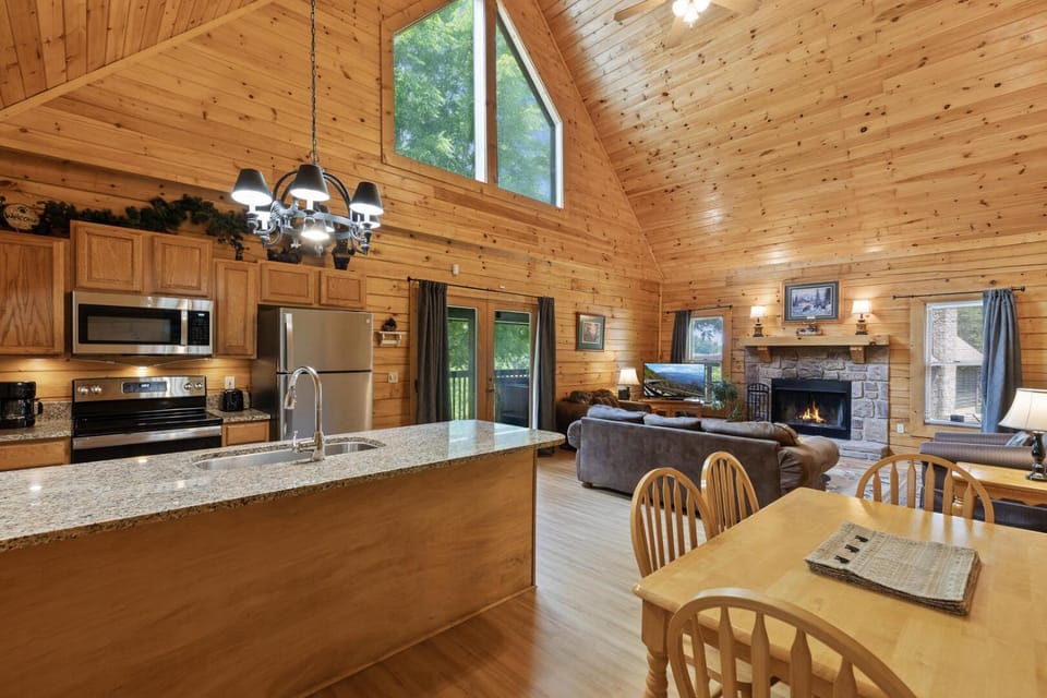 Kitchen or kitchenette, kitchen