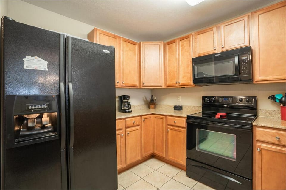 Kitchen or kitchenette, kitchen