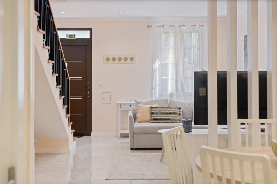 Communal lounge/ TV room, Living room