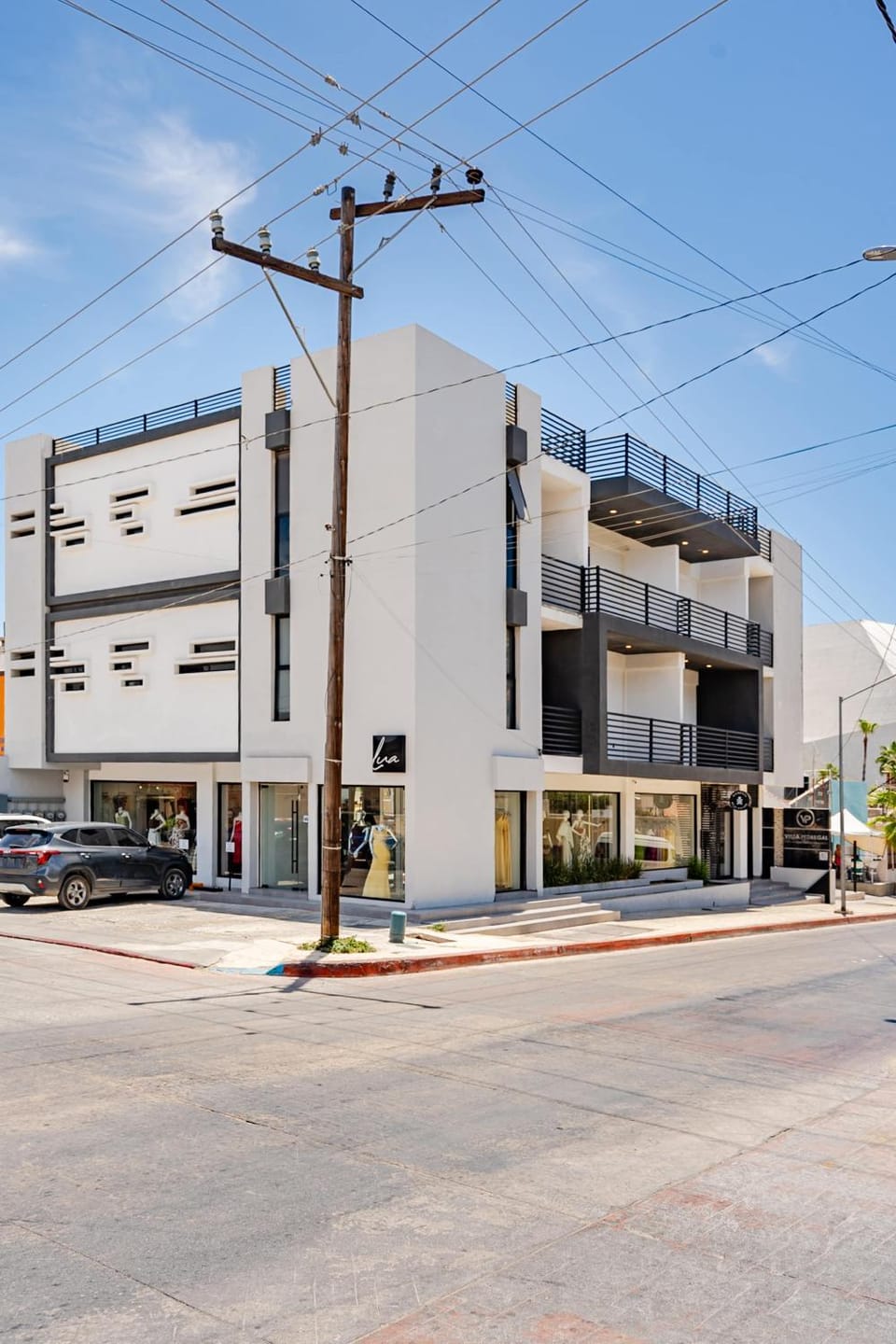 NEW Listing Walk to Downtown Cabo King Bed Apartment in Cabo San Lucas
