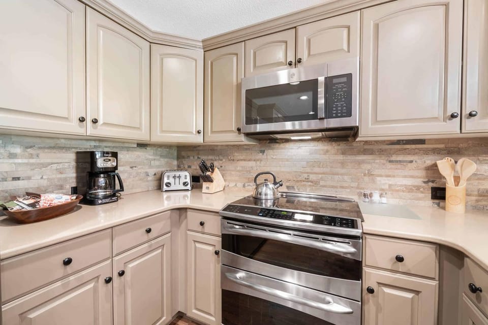 St James Place 235 Apartment in Beaver Creek
