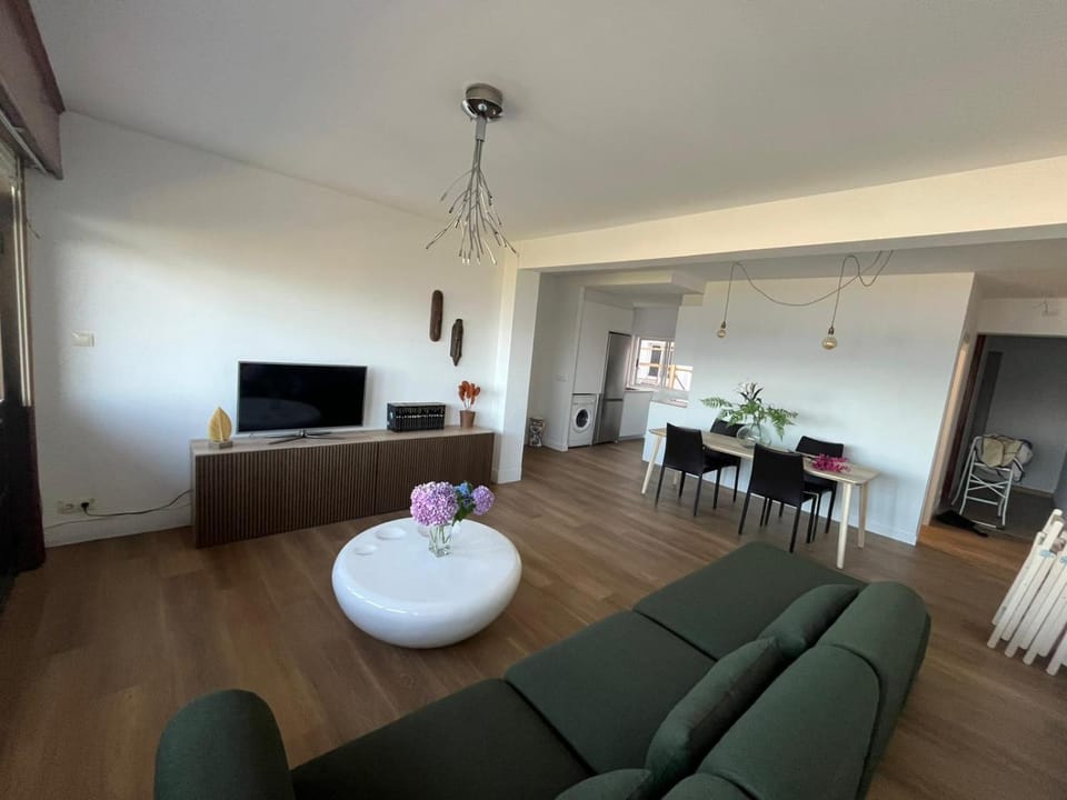 Playa centro Sada 4 dormitorios Apartment in Galicia