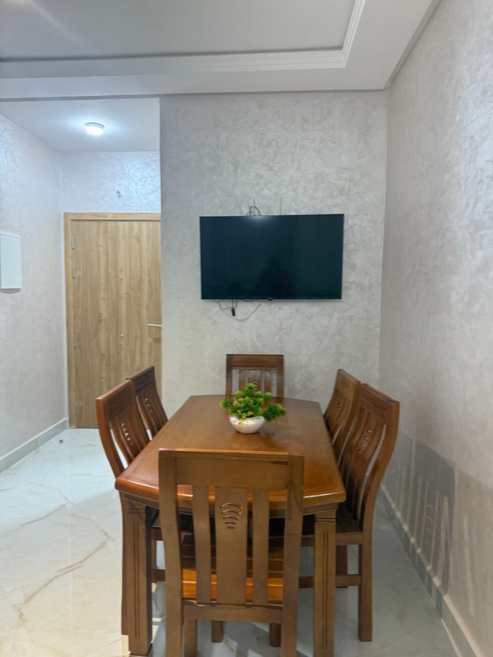 TV and multimedia, Dining area