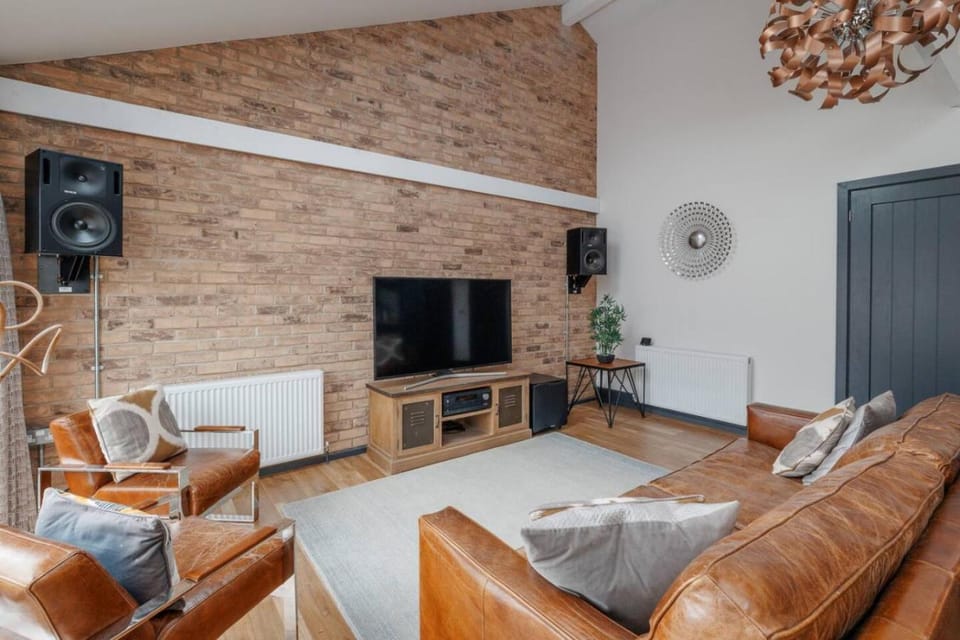 Chalice Close by Grandeur Property Apartment in Poole