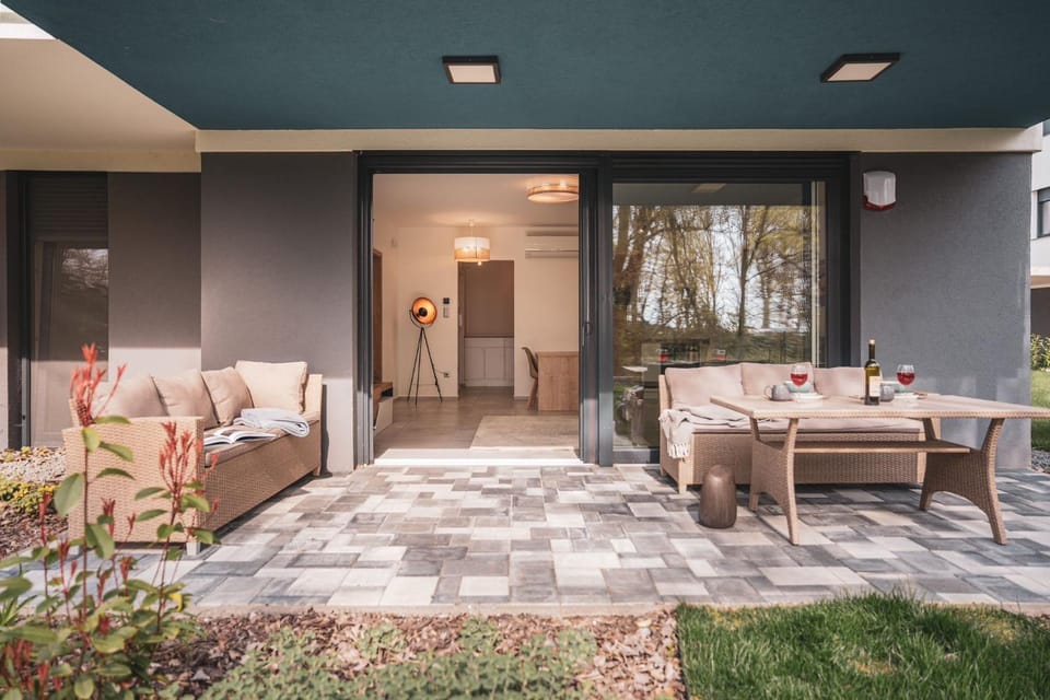 Garden, Balcony/Terrace, Garden view