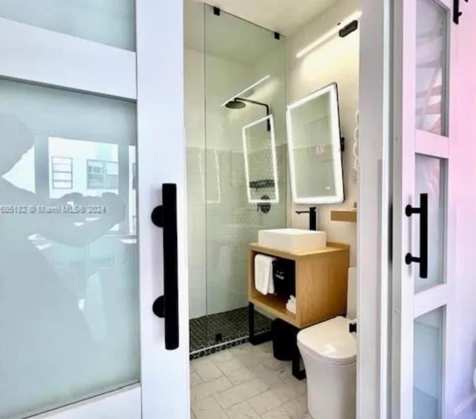 Shower, Bathroom