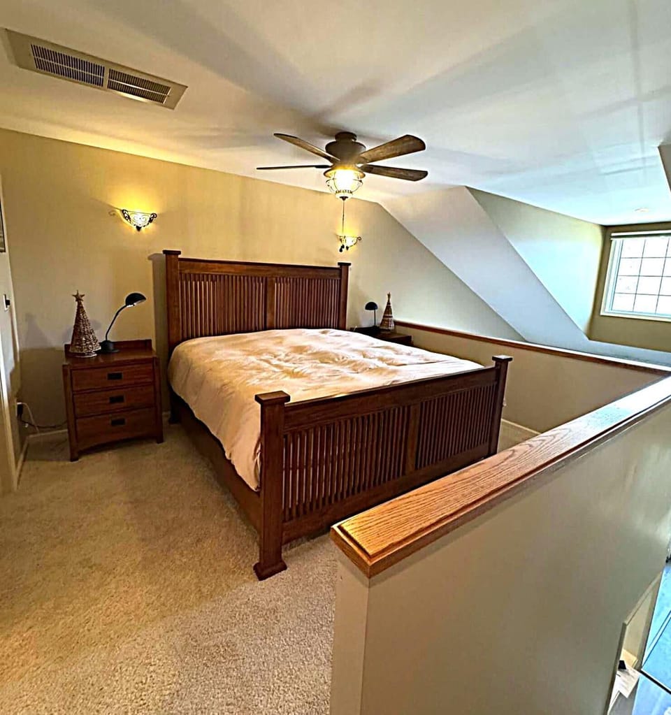 Luxury Jiminy Ski On Off Village Ctr Condo Sleeps4 Apartment in Lanesborough