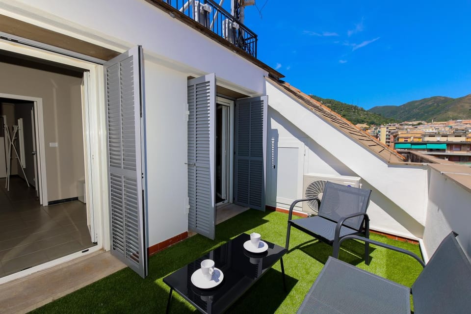 Patio, Balcony/Terrace, Balcony/Terrace