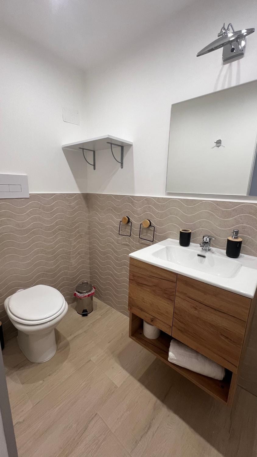 Toilet, Bathroom