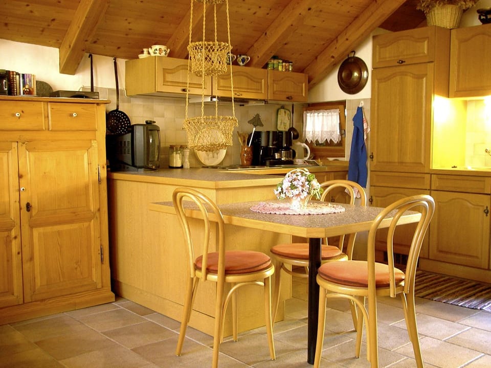 Kitchen or kitchenette, Dining area, On site
