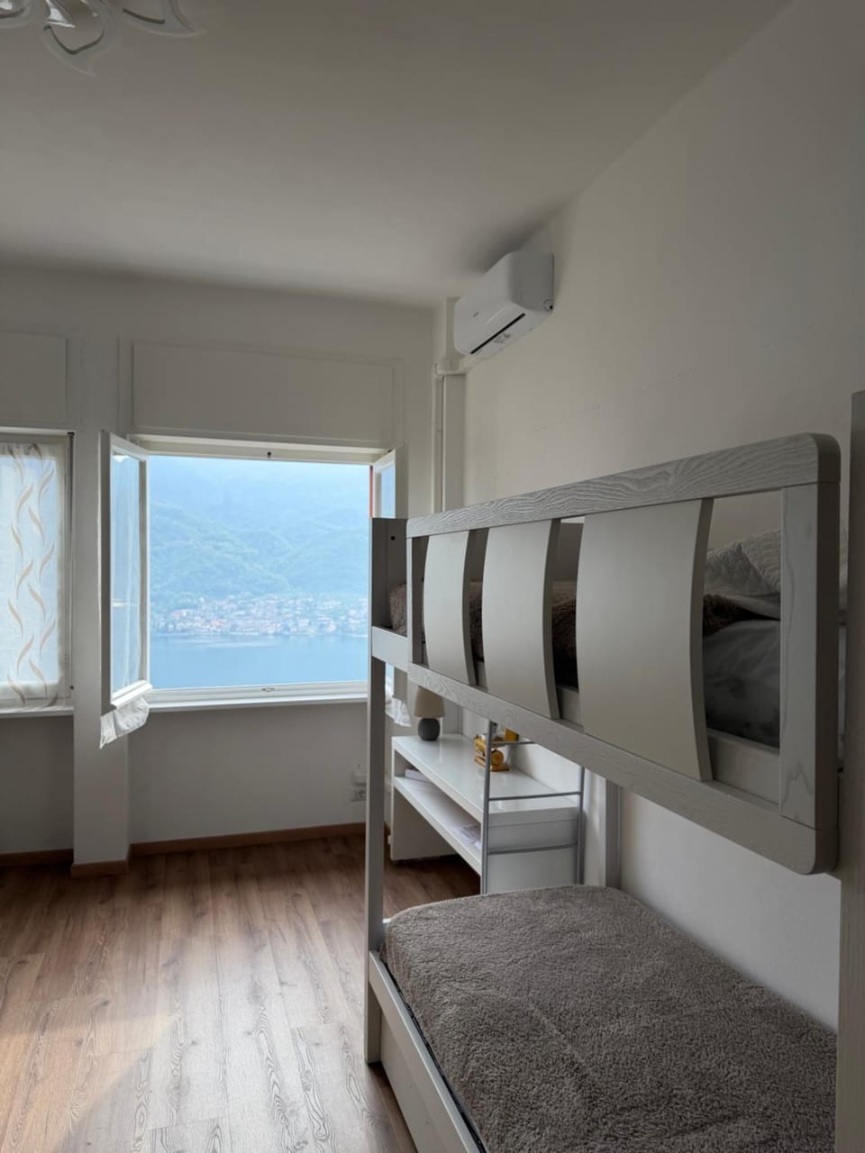 Monolocale Riva Lake Apartment in Province of Lecco