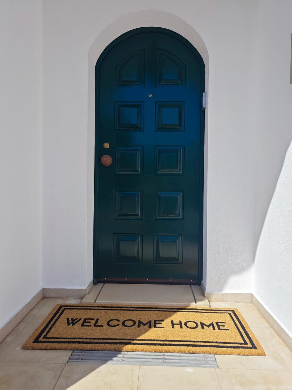 Facade/entrance, Text overlay