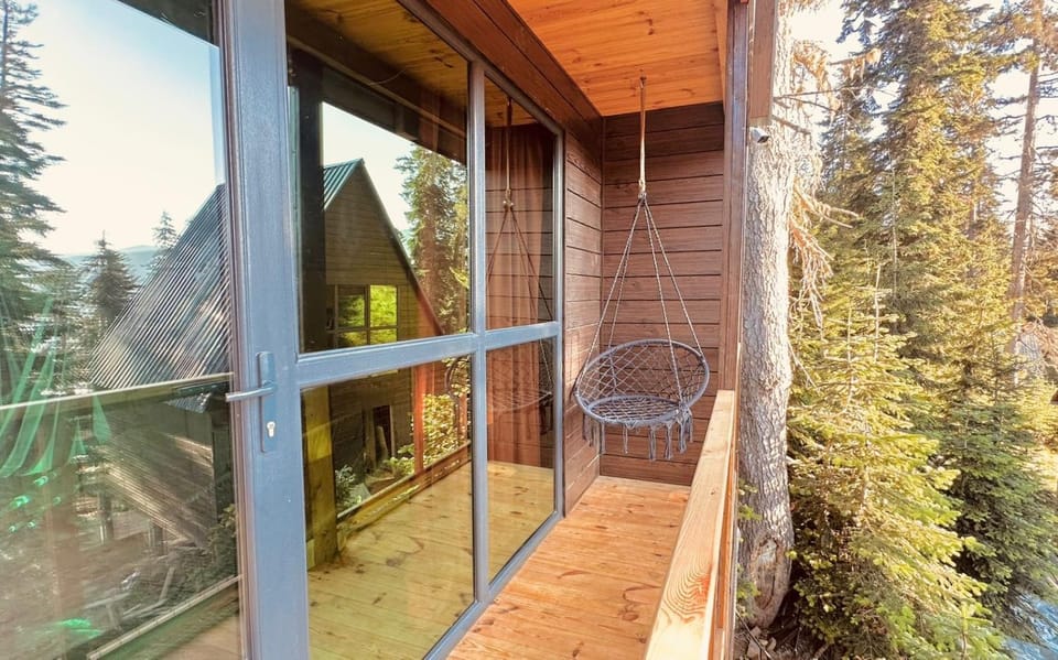 Bakhmaro Green Horizon Chalet in Adjara, Georgia
