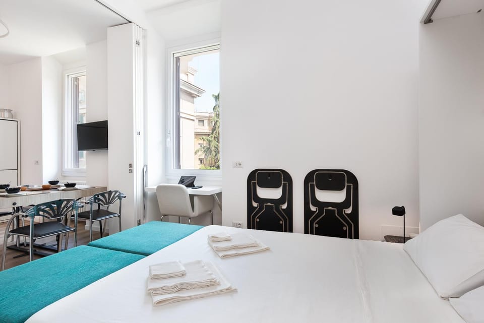Bed, TV and multimedia, Living room, Photo of the whole room, Seating area, Dining area, Bedroom, internet, towels
