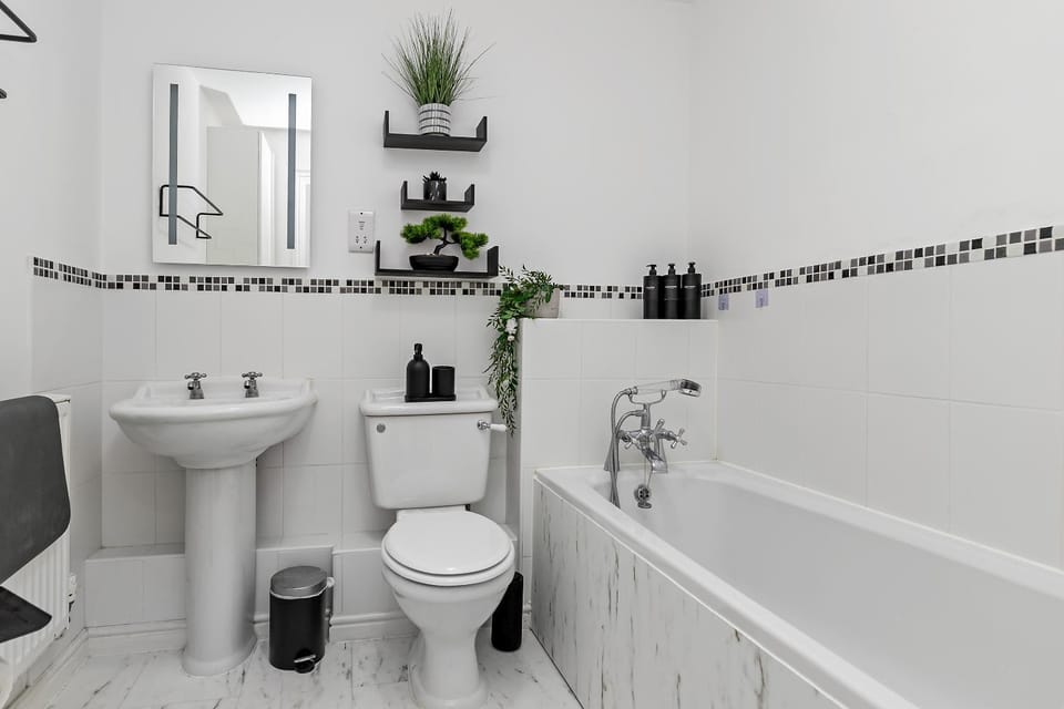 Luxury Apartment-CONTRACTORS-Free Parking-Central Location Apartment in Luton