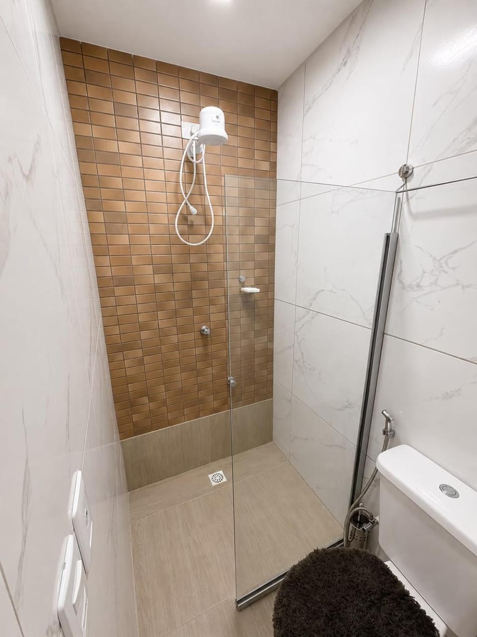 Shower, Toilet, Bathroom