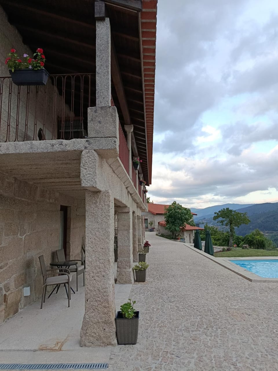 Property building, Patio, Natural landscape, View (from property/room), Balcony/Terrace, Mountain view, Pool view, Swimming pool