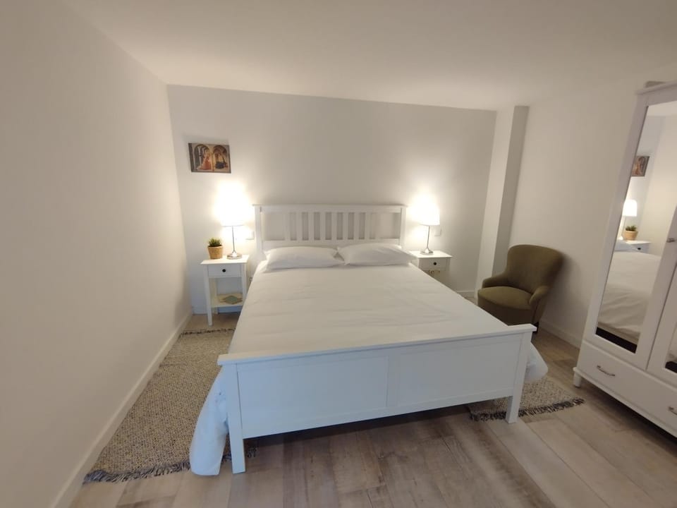 Bed, Bedroom, wardrobe