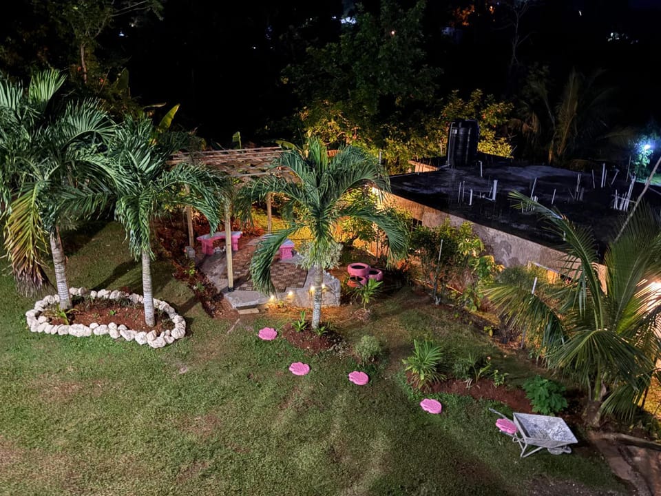 Paradise stay villa #1 Apartment in St. Ann Parish