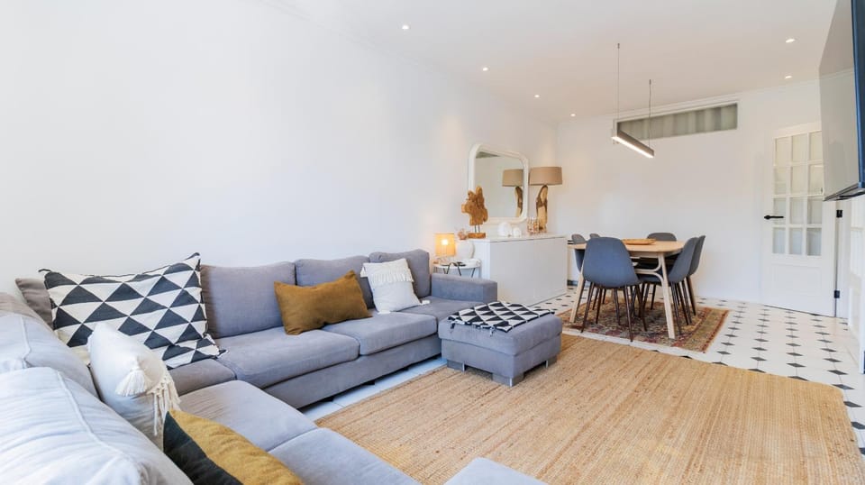 Communal lounge/ TV room, Living room