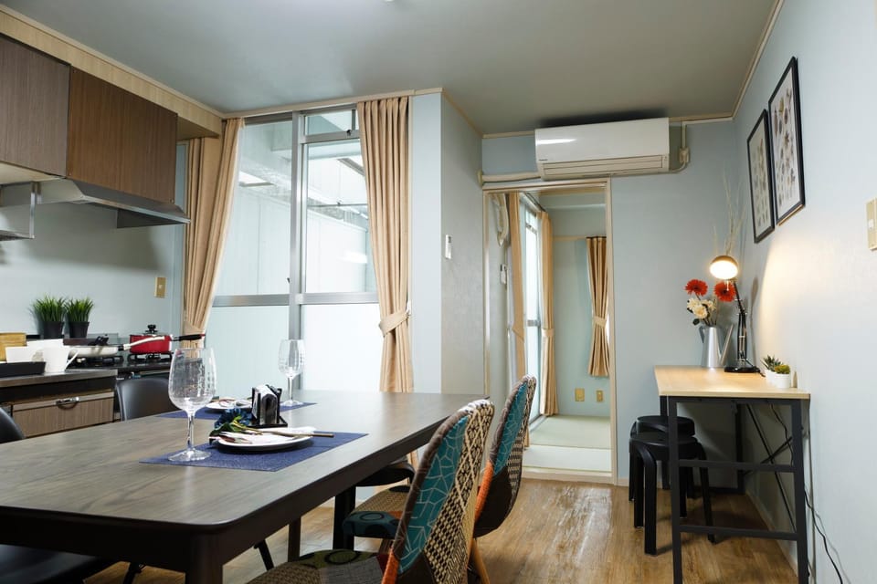 GS42 名古屋栄Area食卓あり和洋ルーム観光家族旅行ビジネスに最適 A Japanese Western style room with dining area in the Sakae area of Nagoya Ideal for sightseeing family trips and business trips Apartment in Nagoya