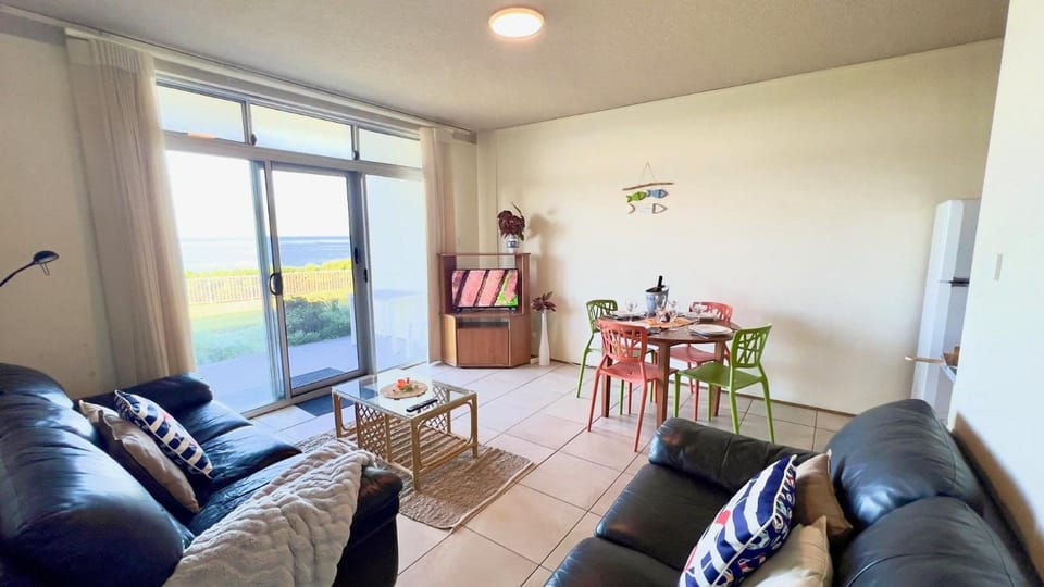Craigmore On The Beach Unit 4 - Lifestyle Yamba House in Yamba